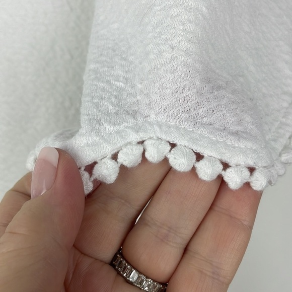 Sunday in Brooklyn White Textured Top Sz M - Picture 8 of 10